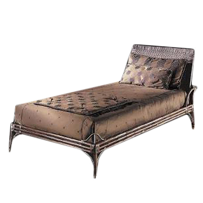 Cama