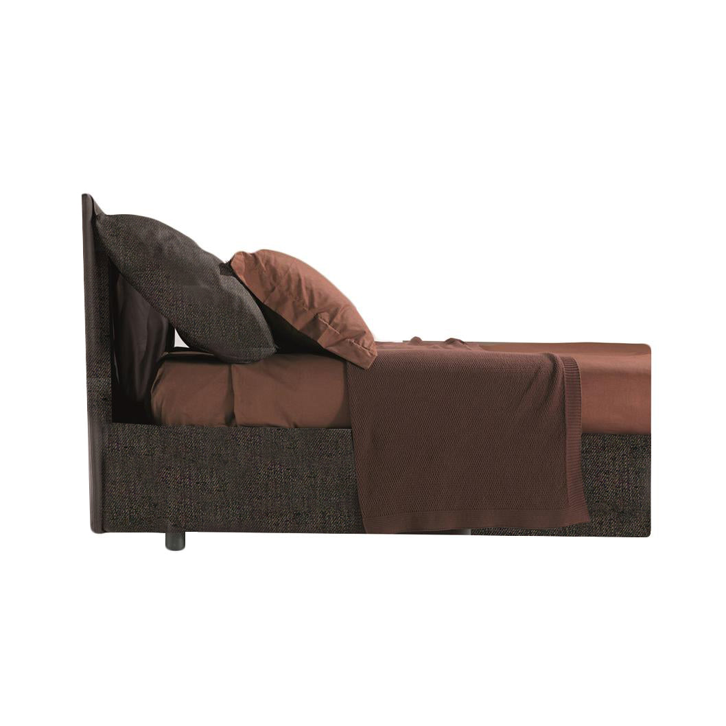 Cama