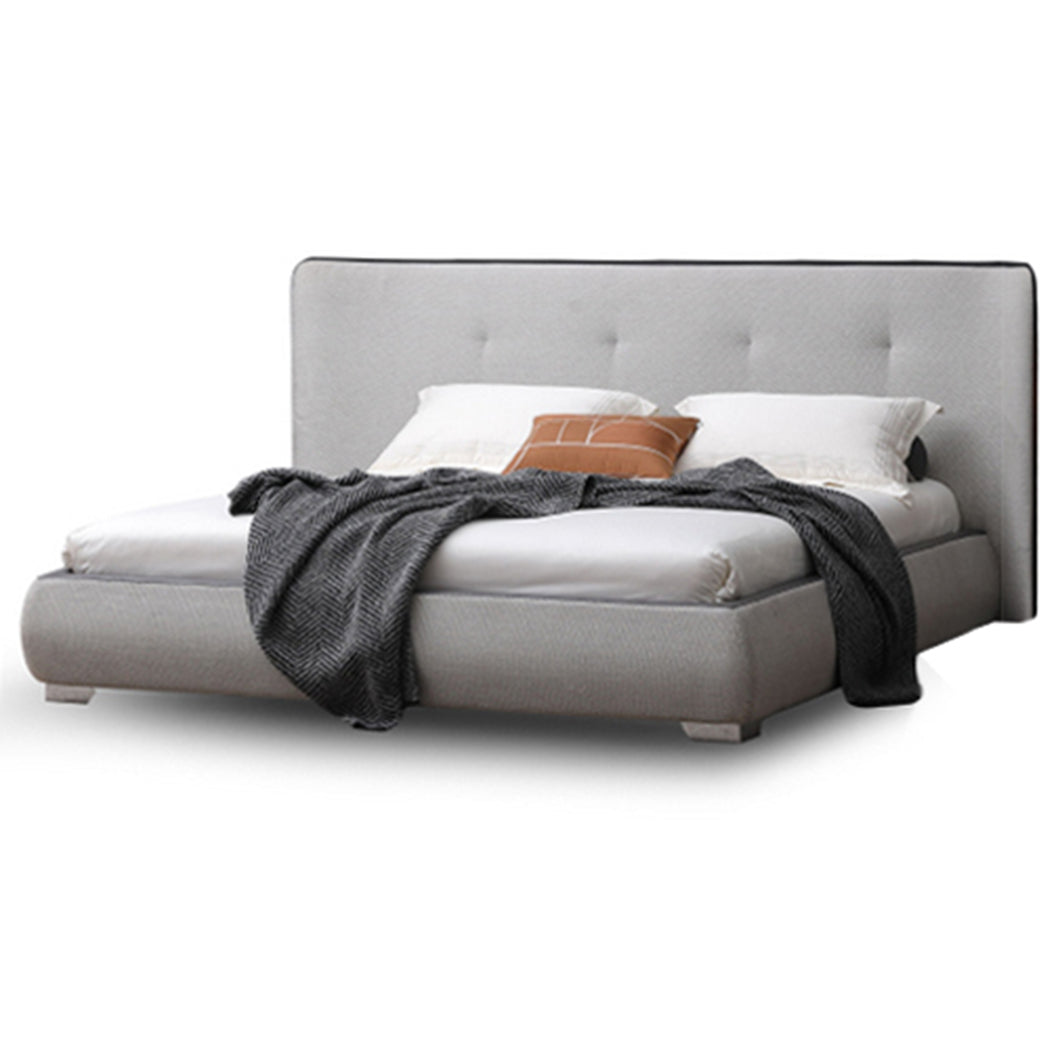 Cama